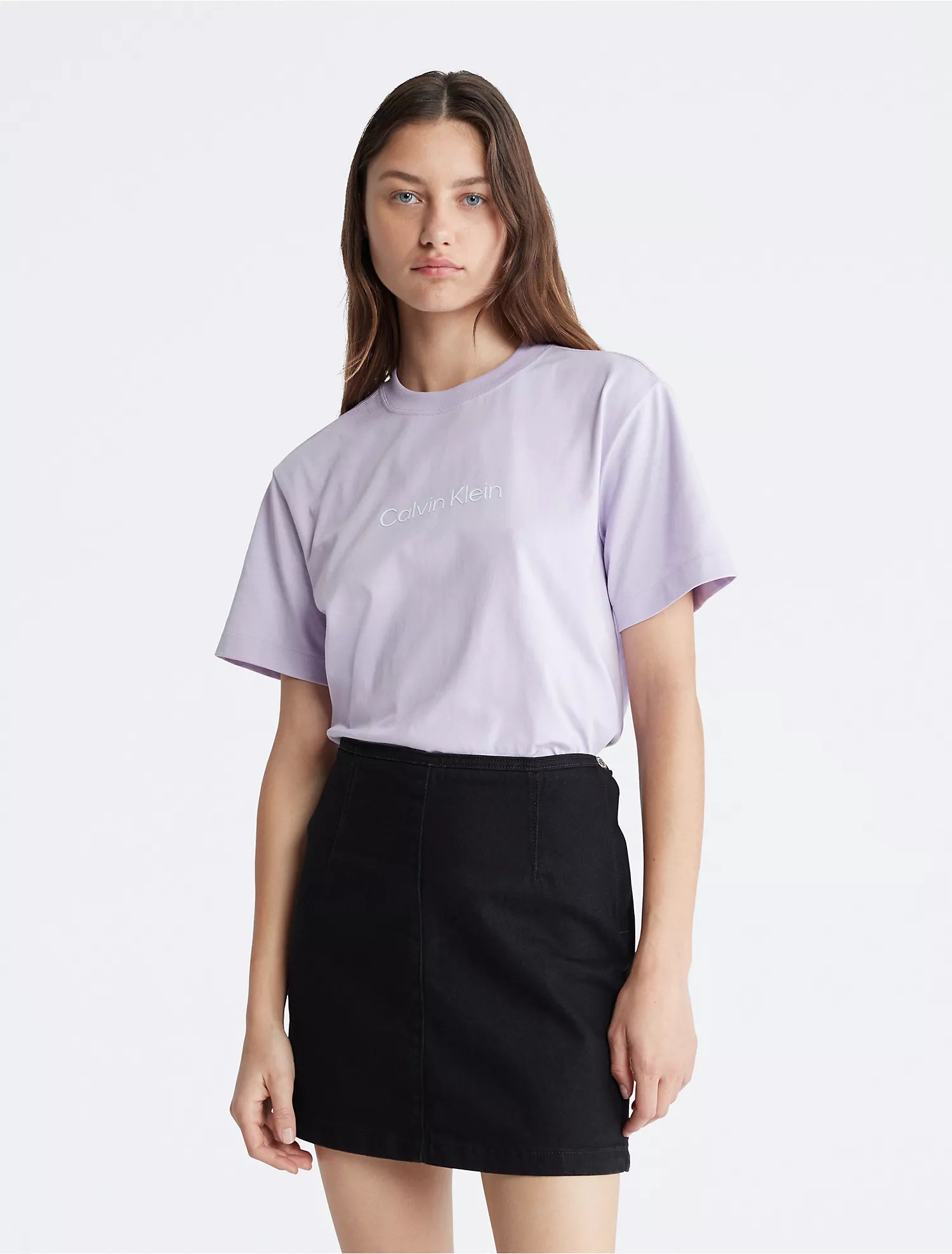 Calvin Klein Relaxed Fit Standard Logo Crewneck T-Shirt - Women-- Fleece Fabric Down Fabric Feather Fabric Calvin Klein Relaxed Fit Standard Logo Crewneck T-Shirt - Women-- Fleece Fabric Down Fabric Feather Fabric