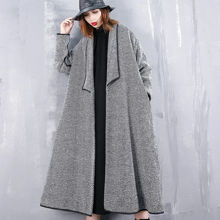 Fine black striped Coats casual turn-down Collar outwear fine pockets long coats Satin Silk Chiffon Fine black striped Coats casual turn-down Collar outwear fine pockets long coats Satin Silk Chiffon