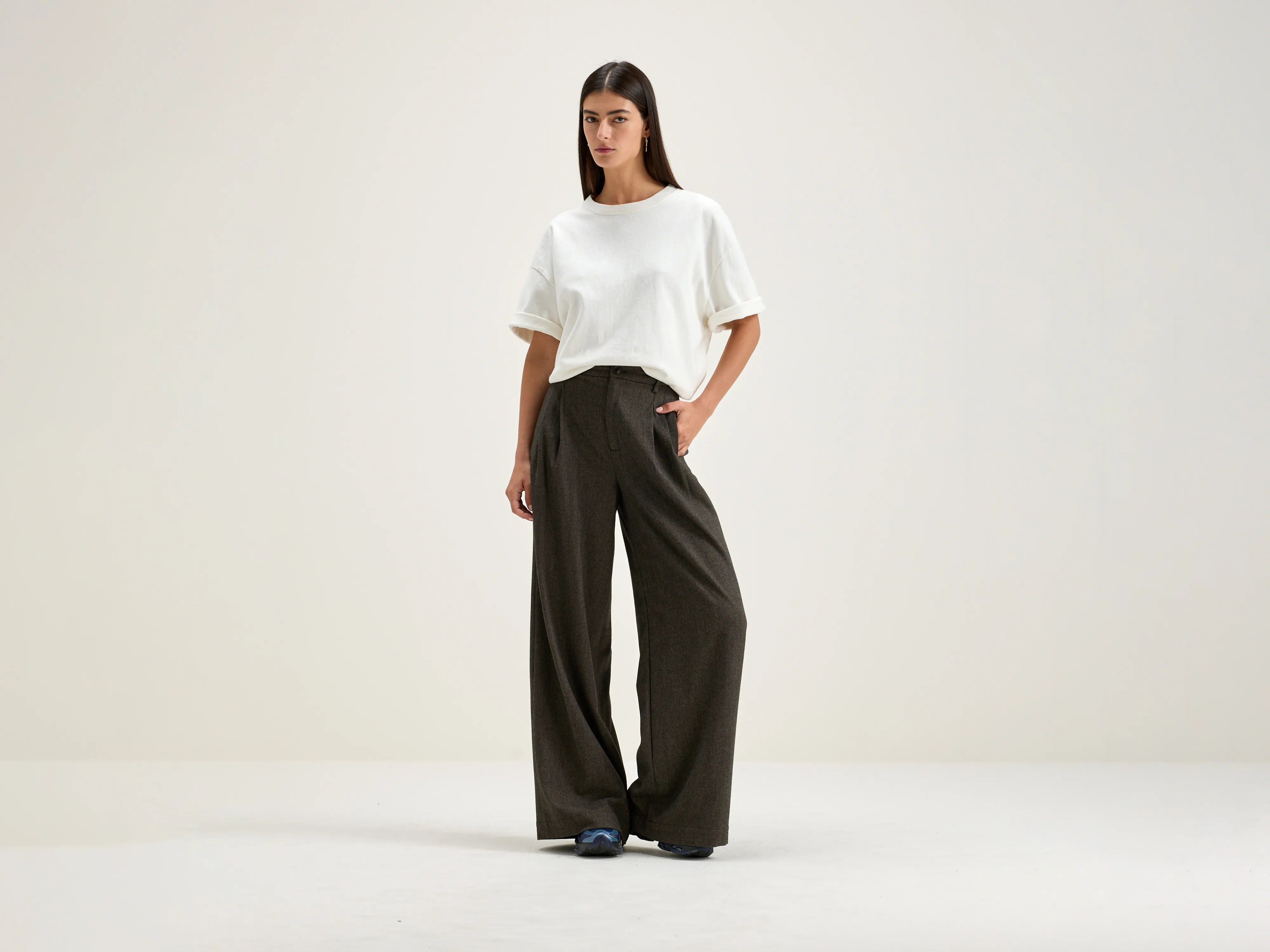 Volkert wide tailored trousers (242 / W / EBONY) Wide Leg Loose Fit Mid Waist