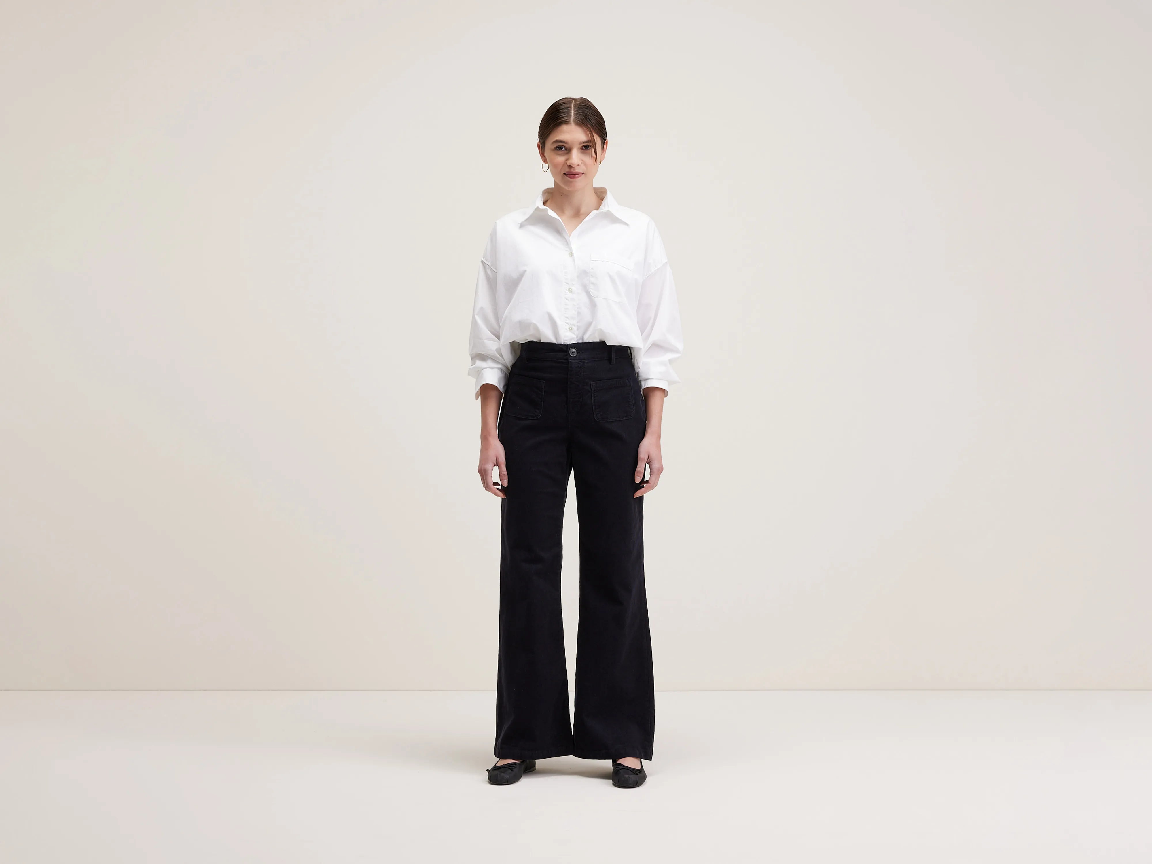 Park flared trousers (242 / W / BLACK BEAUTY) Trousers Solid Black