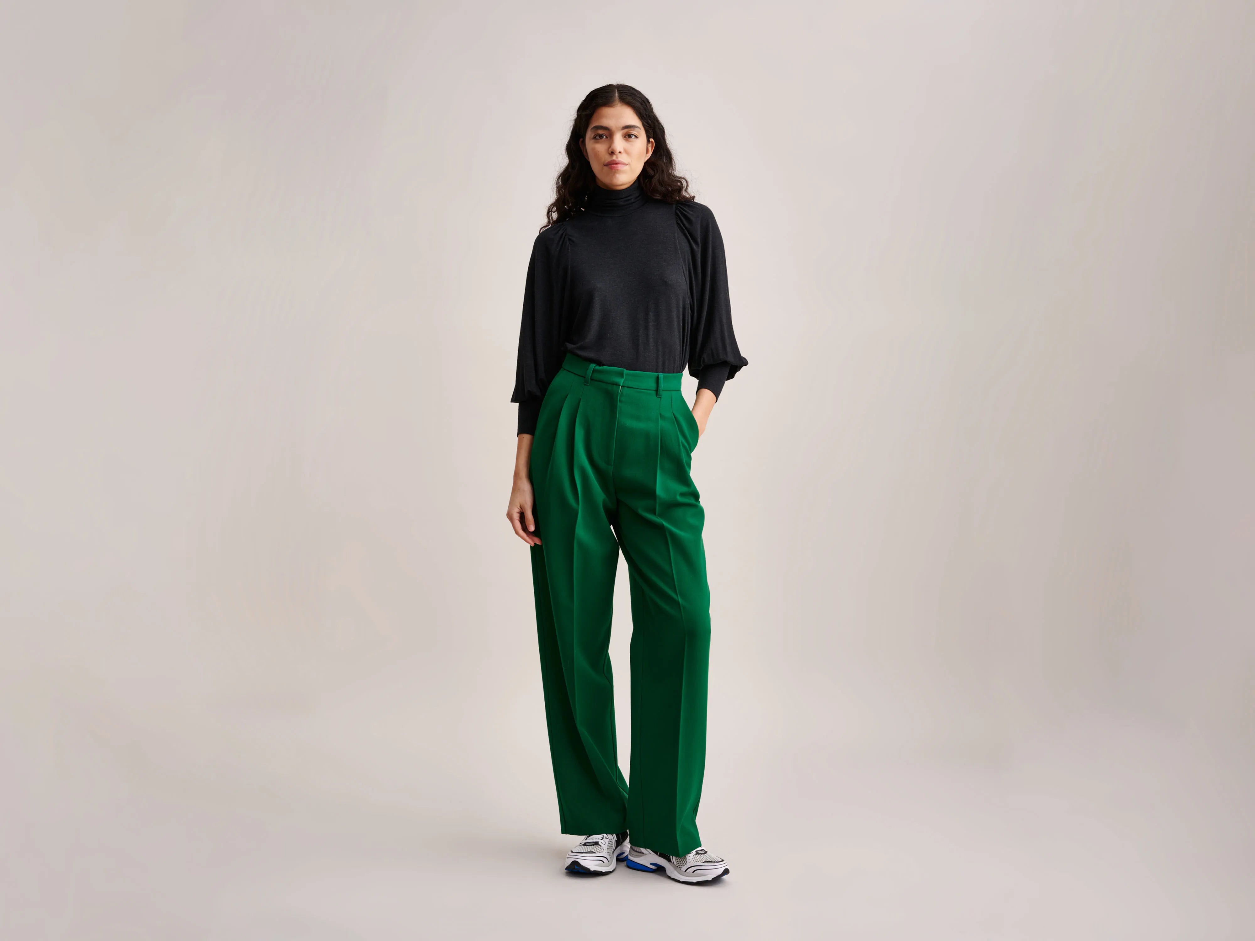 Dominic Trousers (232 / W / AVENTURINE) Trousers Capri Summer