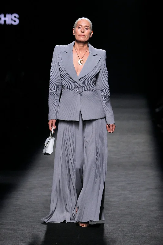 Pleated set jacket and trousers Trousers fashionable trendy